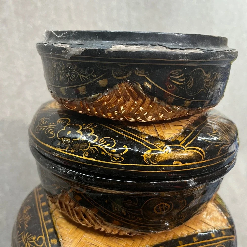 Vintage Hand Painted Black and‎ Gold Lacquer Woven Straw Asian Nesting Boxes Set